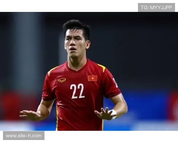 越南队阮进灵状态回暖，超高速突破引发专家热议